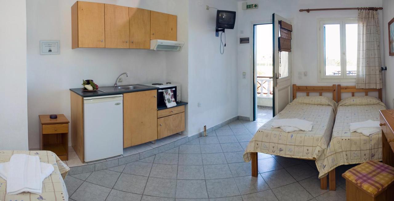 Alexandros Rooms & Studios Скопелос Экстерьер фото