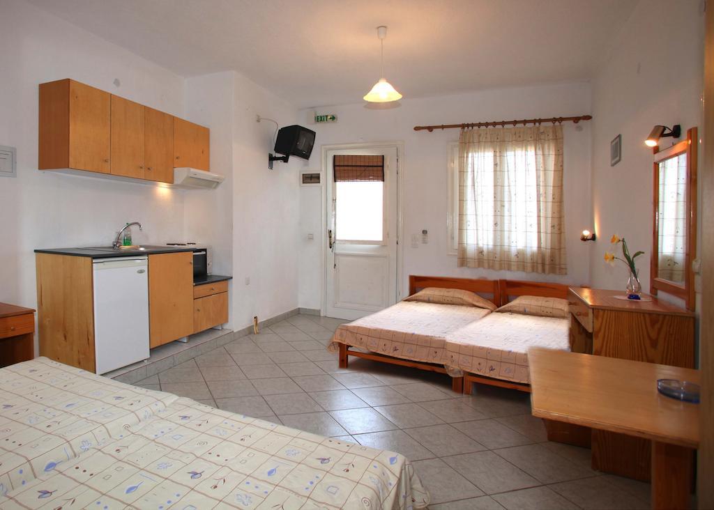 Alexandros Rooms & Studios Скопелос Номер фото