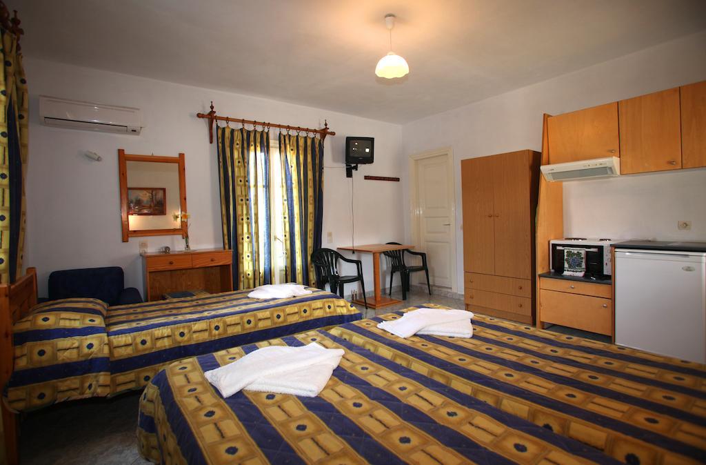 Alexandros Rooms & Studios Скопелос Экстерьер фото