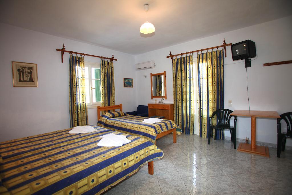 Alexandros Rooms & Studios Скопелос Экстерьер фото